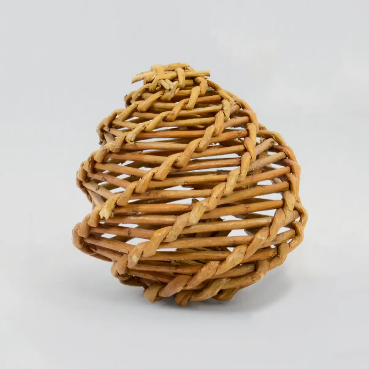 Large willow chewing ball
