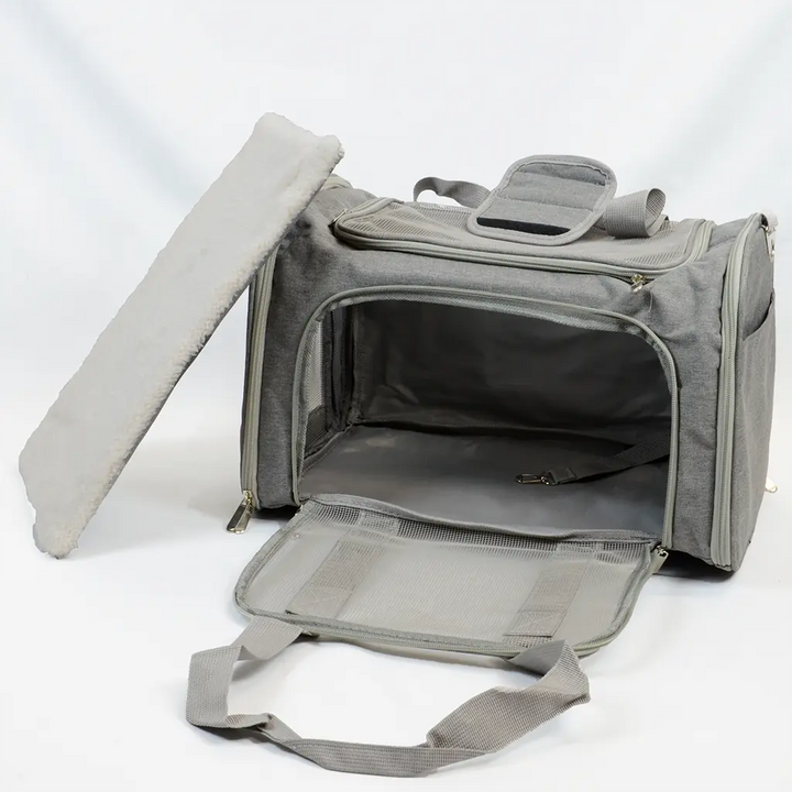 Grey travel carrier for rabbits with washable bottom